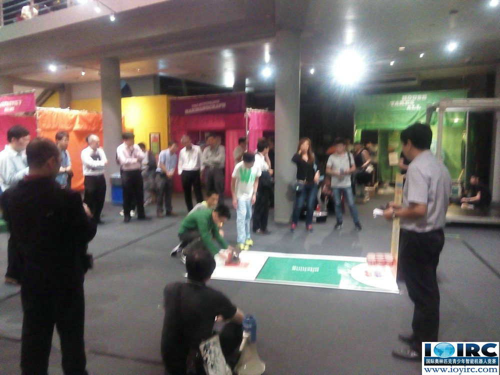 机器人,IOIRC机器人竞赛,机器人比赛,机器人竞赛,